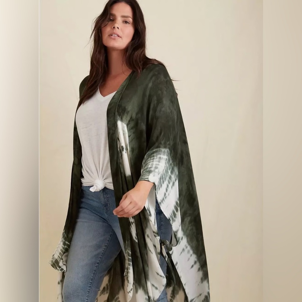 Torrid Tie-Dye Ruana - Picture 2 of 10